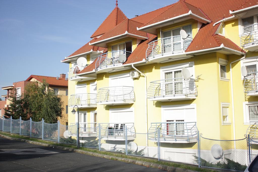 Lila Apartman Хевиз Экстерьер фото